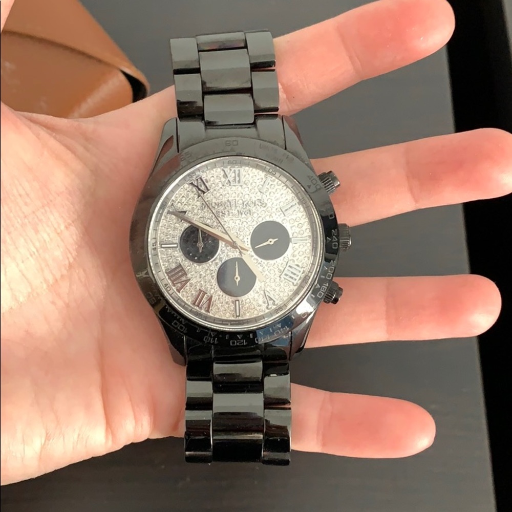 Black Michael Kors watch:No links or box for this - Picture 1 of 4